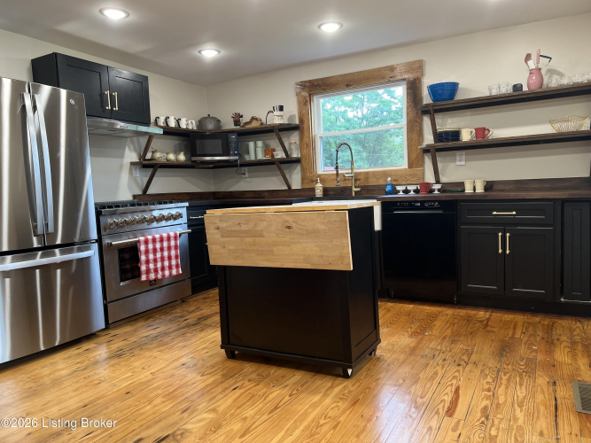 Listing Image 9