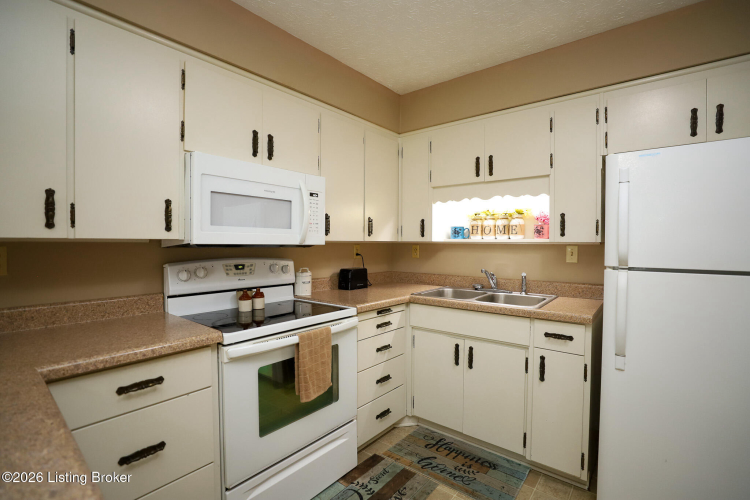 Listing Image 14
