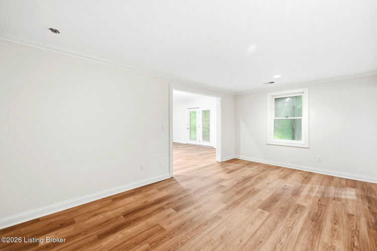 Listing Image 64