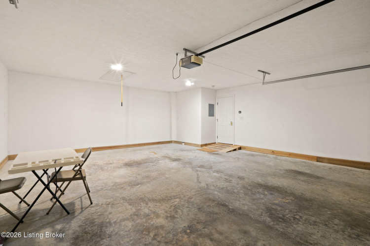 Listing Image 37