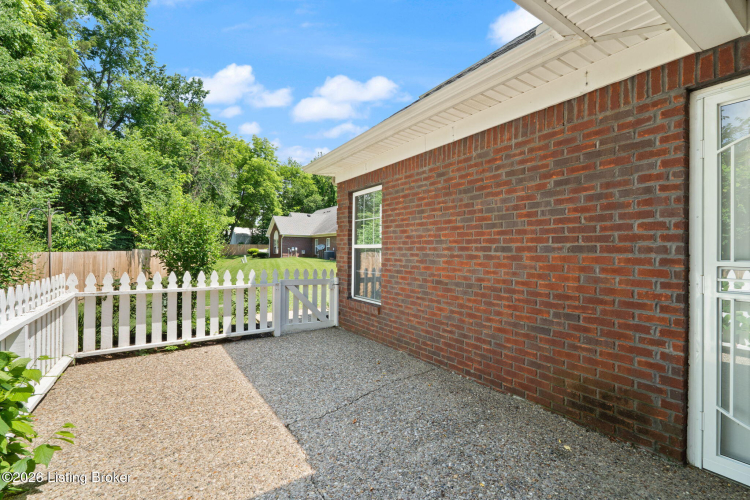 Listing Image 40