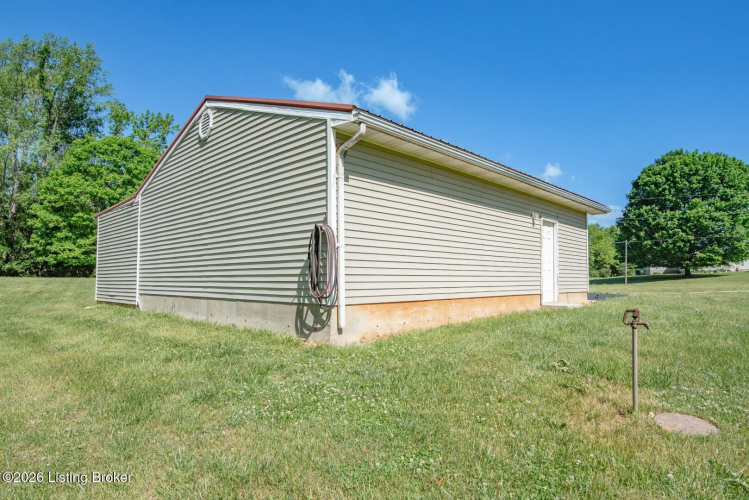Listing Image 64