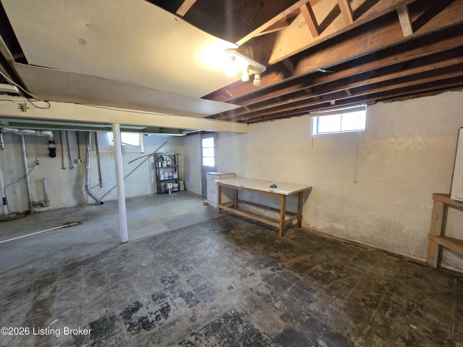 Listing Image 40