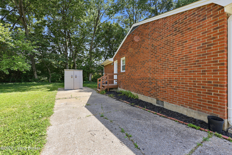 Listing Image 32