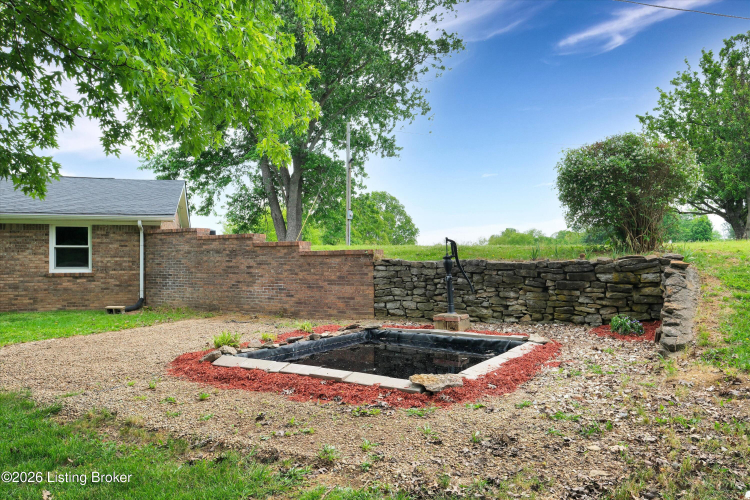 Listing Image 37