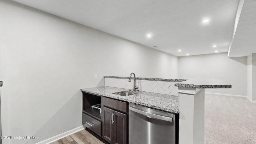 Listing Image 56