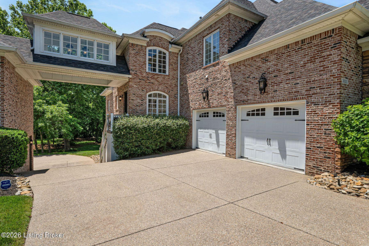 Listing Image 82