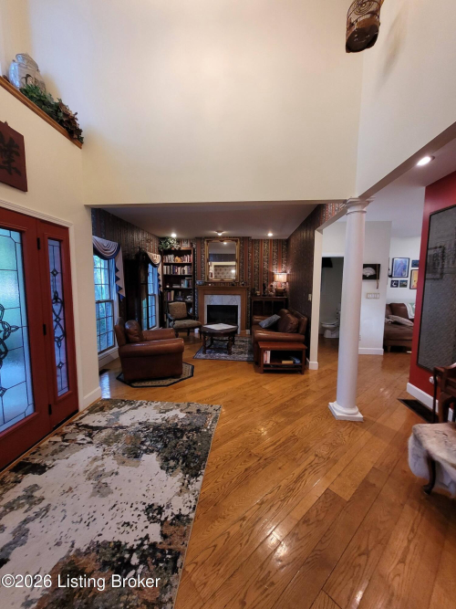 Listing Image 12
