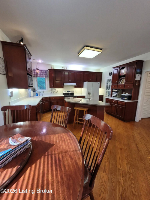 Listing Image 22