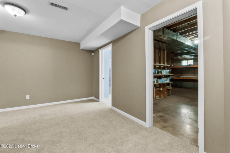 Listing Image 52