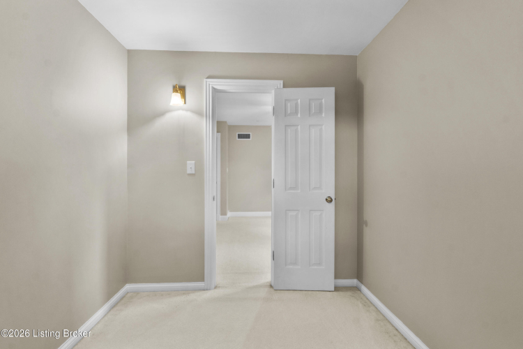 Listing Image 76
