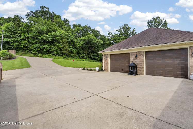 Listing Image 80