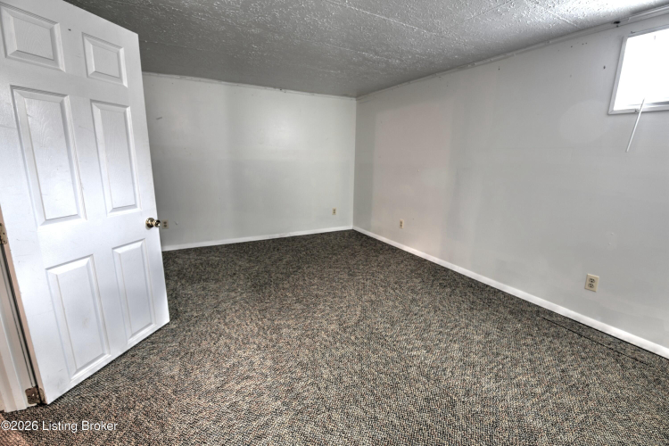 Listing Image 53