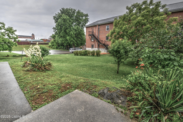 Listing Image 56