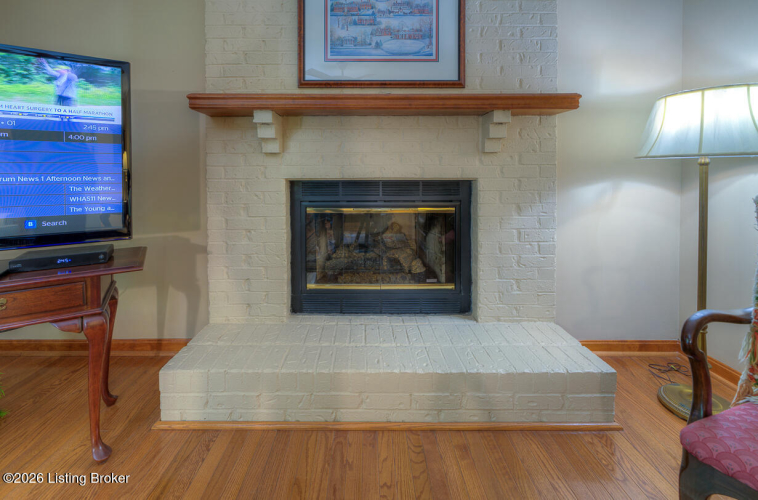 Listing Image 14