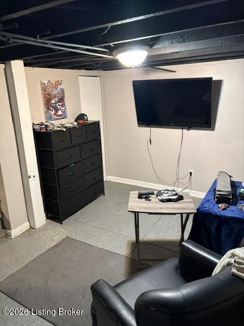 Listing Image 17