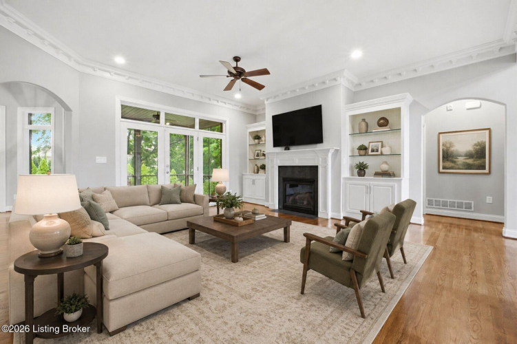 Listing Image 5