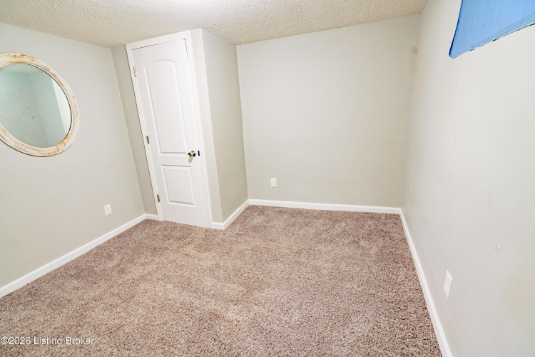 Listing Image 47