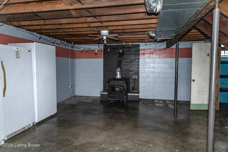 Listing Image 38