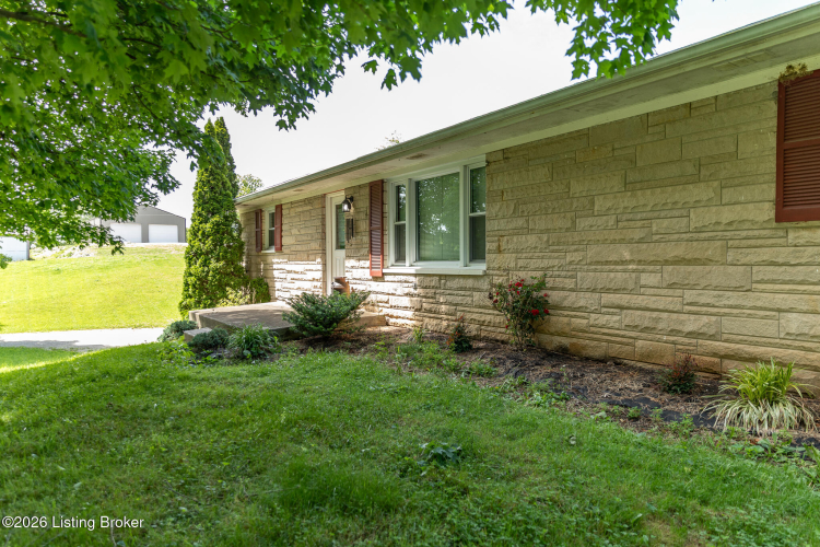 Listing Image 64