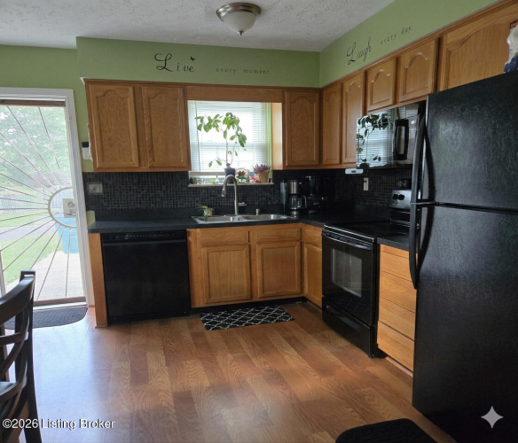 Listing Image 14