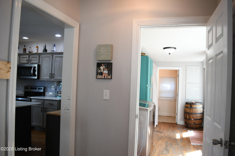 Listing Image 23