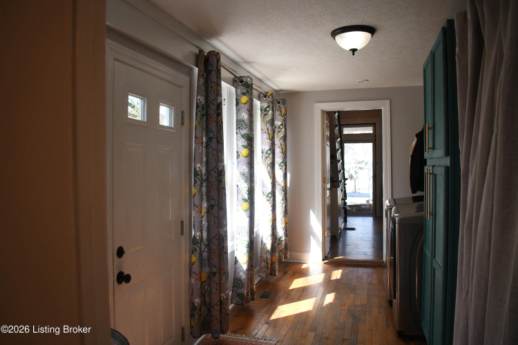 Listing Image 25