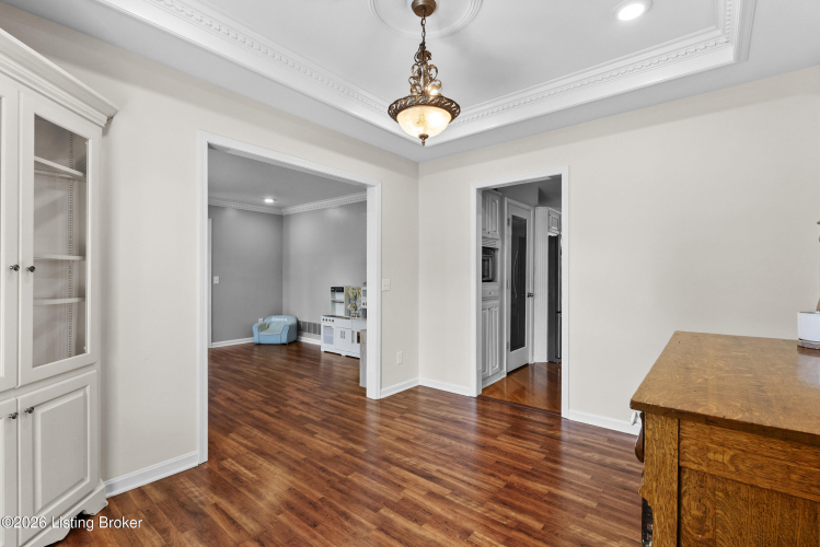 Listing Image 20