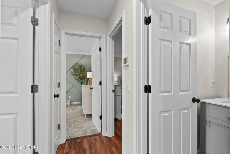 Listing Image 21