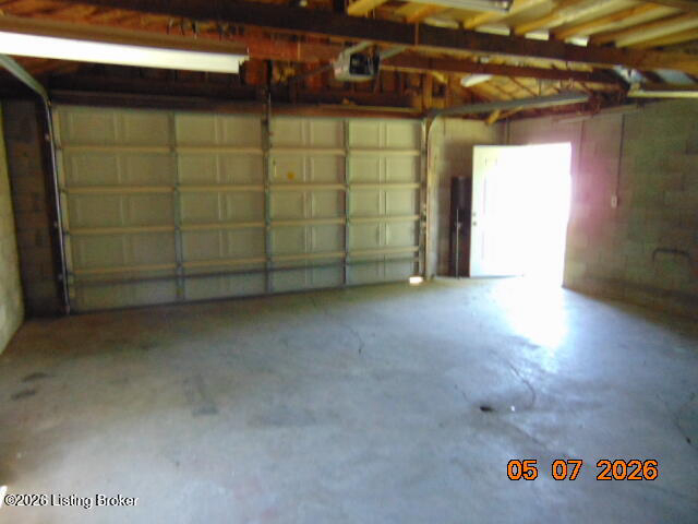 Listing Image 32