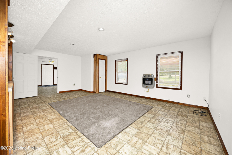Listing Image 46