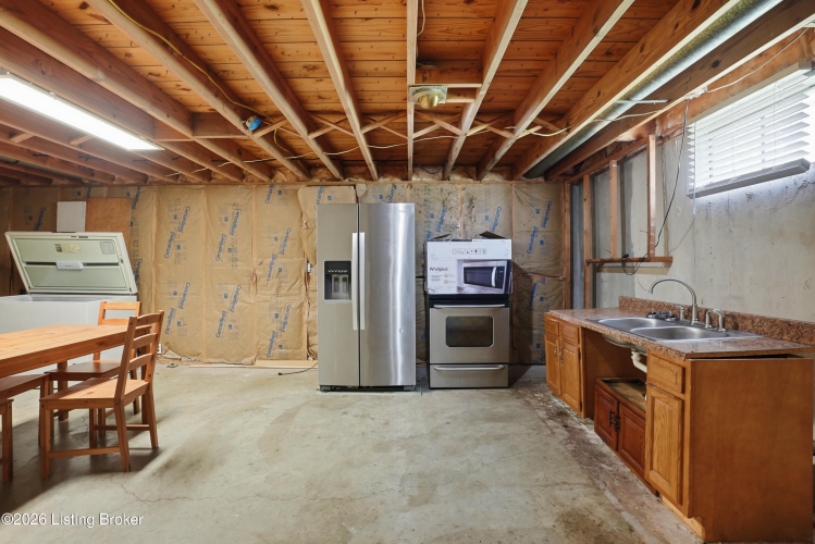 Listing Image 27
