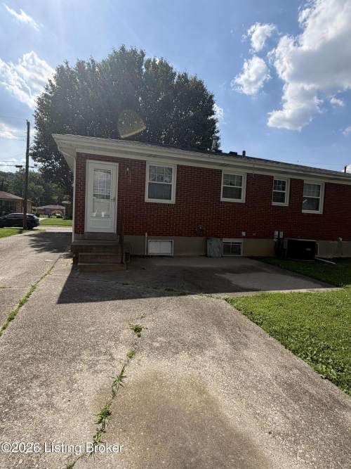 Listing Image 17