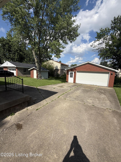 Listing Image 18