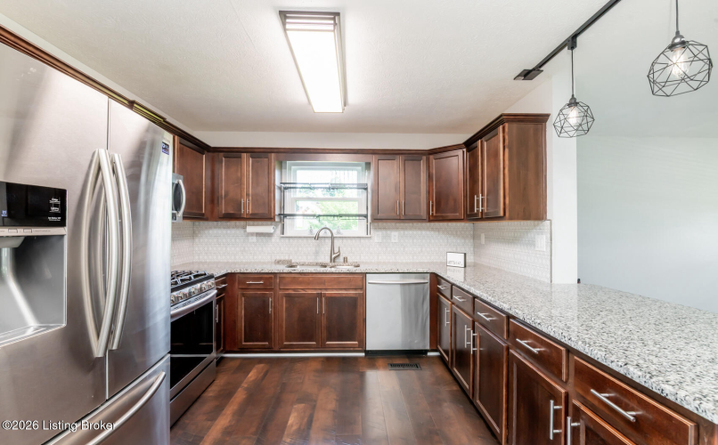 Listing Image 13