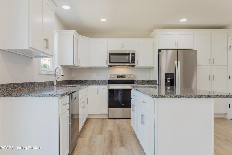 Listing Image 13