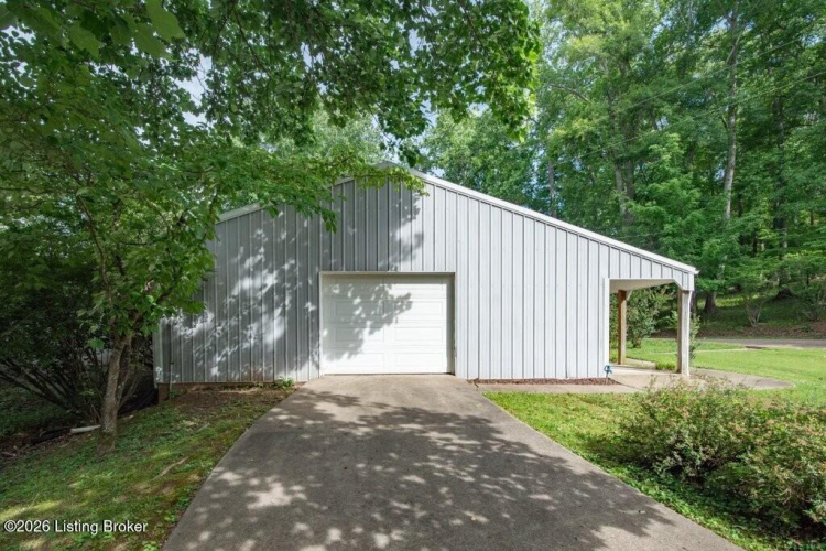 Listing Image 24