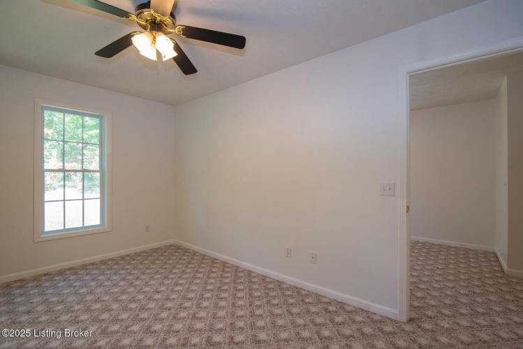 Listing Image 76