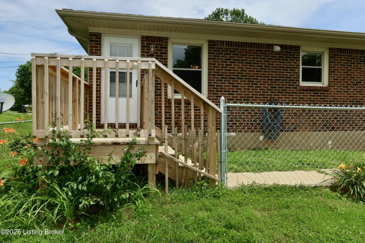 Listing Image 19