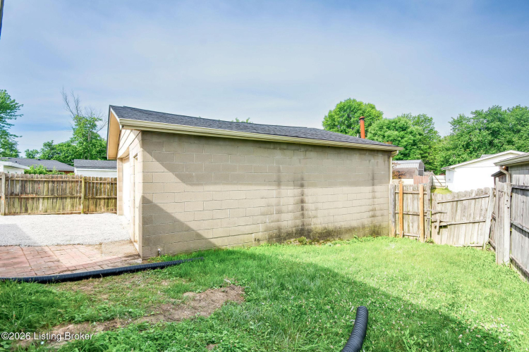 Listing Image 41
