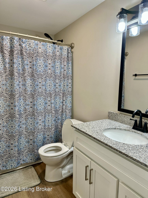 Listing Image 19