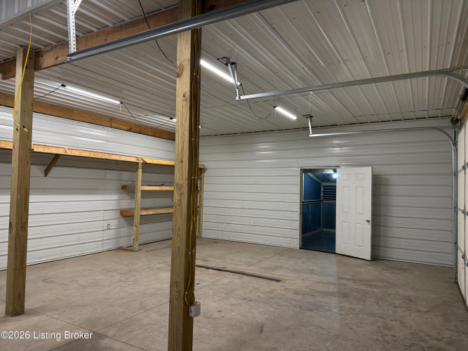 Listing Image 43