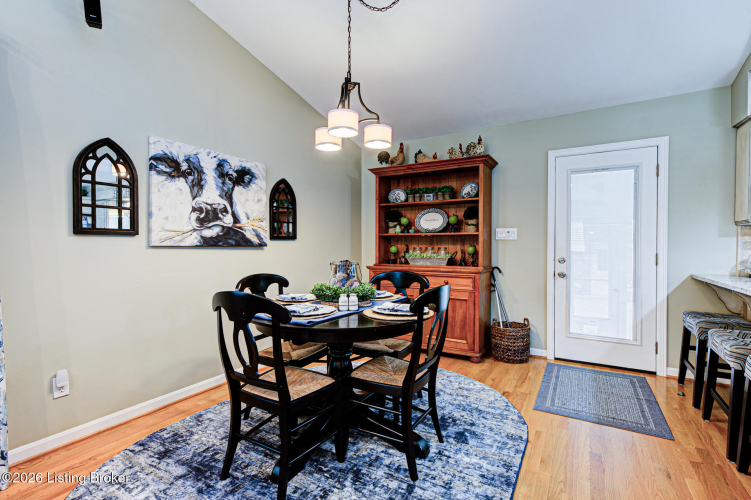 Listing Image 13
