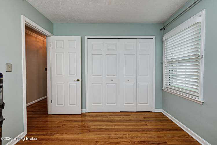 Listing Image 24