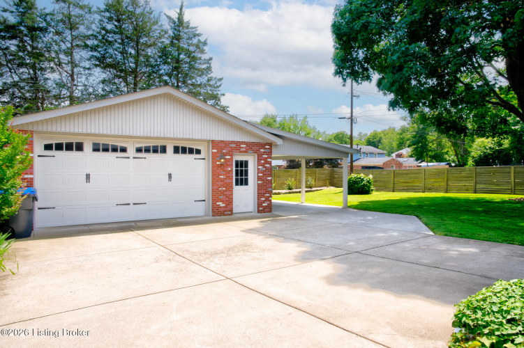 Listing Image 42