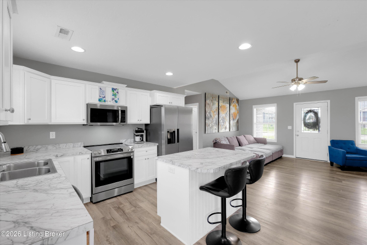Listing Image 13
