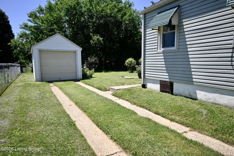 Listing Image 20