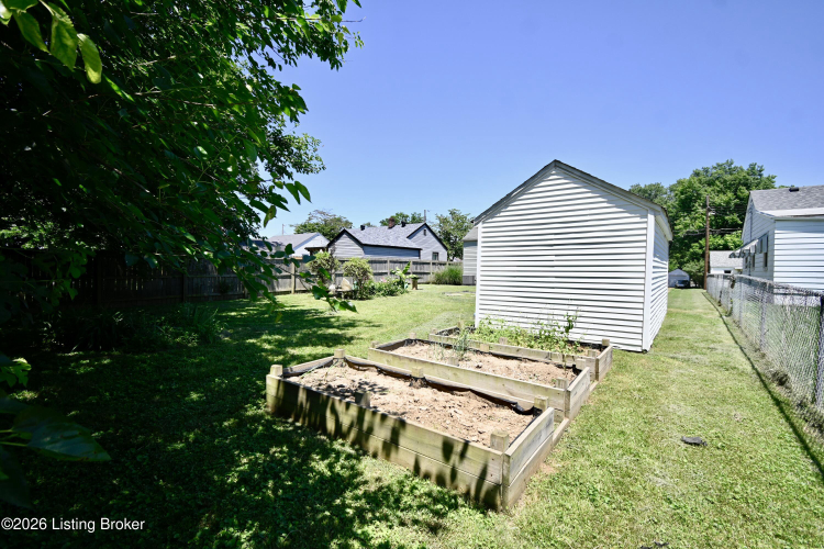 Listing Image 24