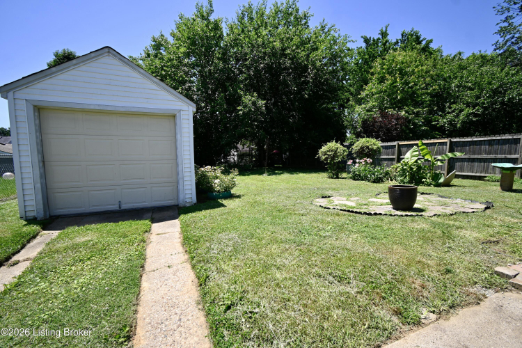 Listing Image 25