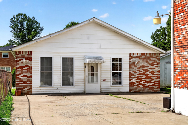 Listing Image 42